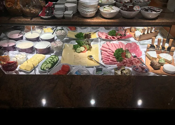 古特克罗斯罗特霍夫酒店（原使密特酒店）